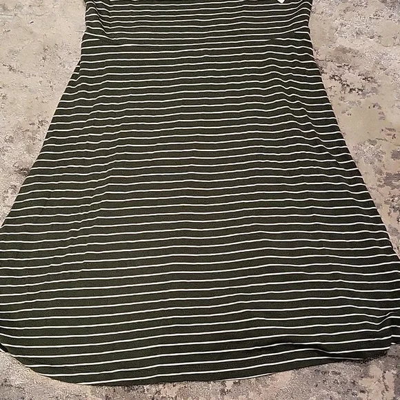 Old Navy Fit & Flare Tank Dress - Picture 4 of 5